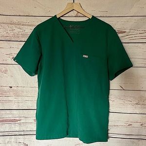 Bundle - Figs Chisec Three-Pocket Scrub Top & Axim Cargo Scrub Pants -  …